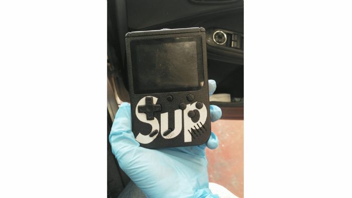 M Game Boy     